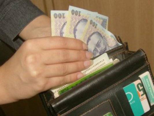 Ponta nu renunţă la ideea taxei de solidaritate